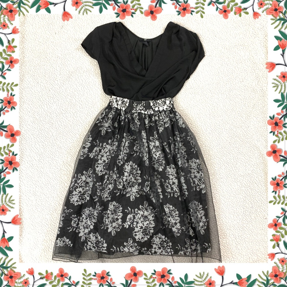 NWOT tulle midi skirt